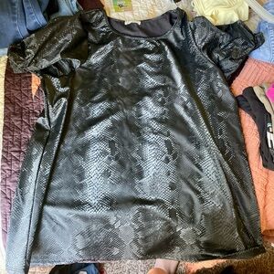 Black snake print top with puff sleeves